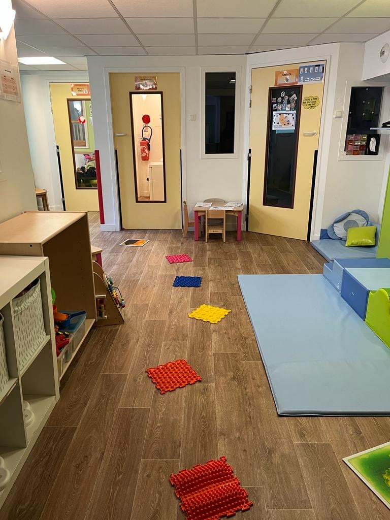 Nursery Slip - La Maison Bleue 2